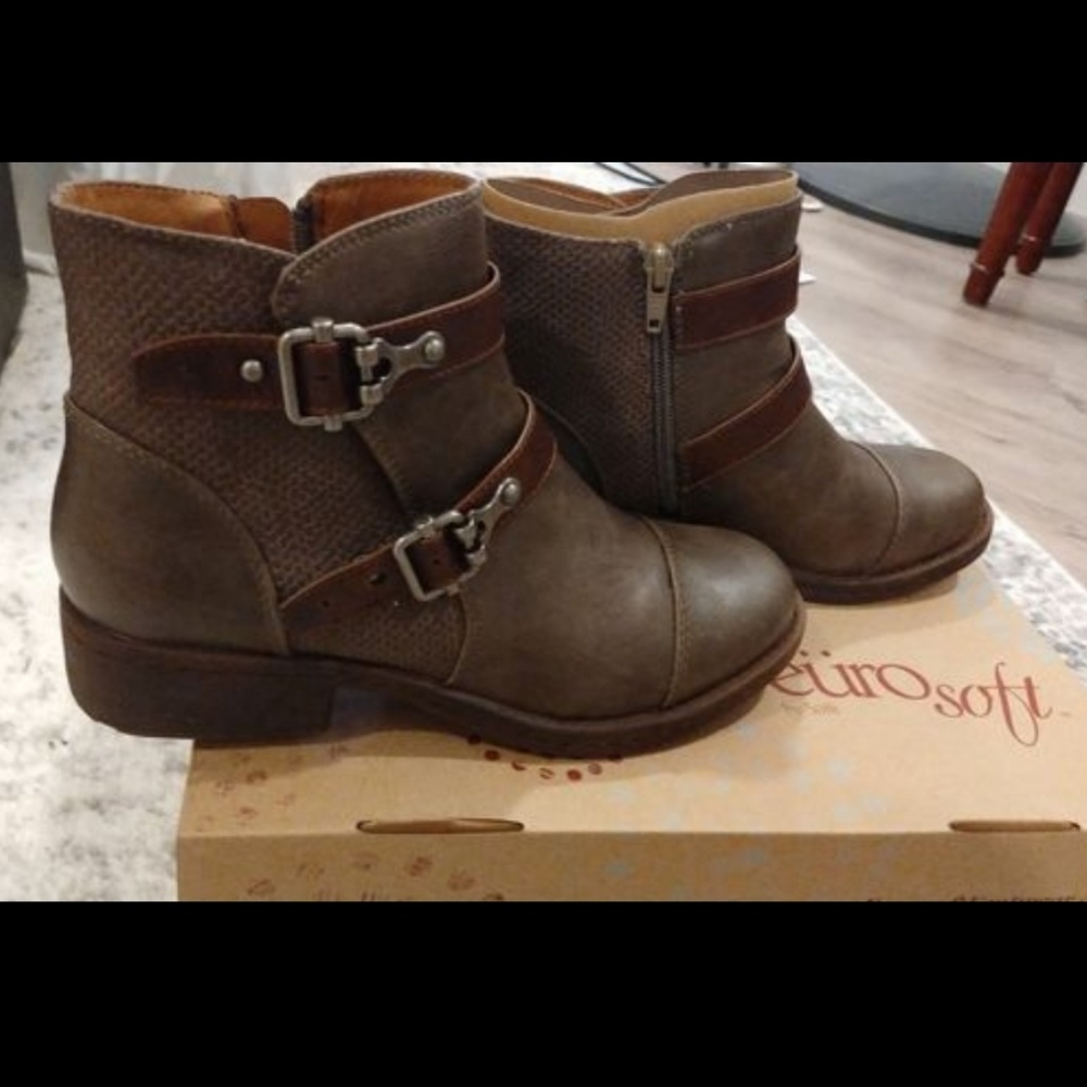 Eurosoft womens size boots- sold